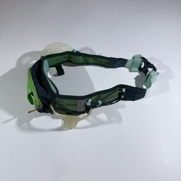 Nathan Running/Hiking Hydration Belt with Zip Pockets (green) - Picture 3 of 5